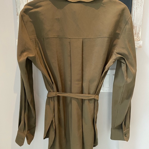 NWT Banana Republic Wrap Top - Picture 5 of 6